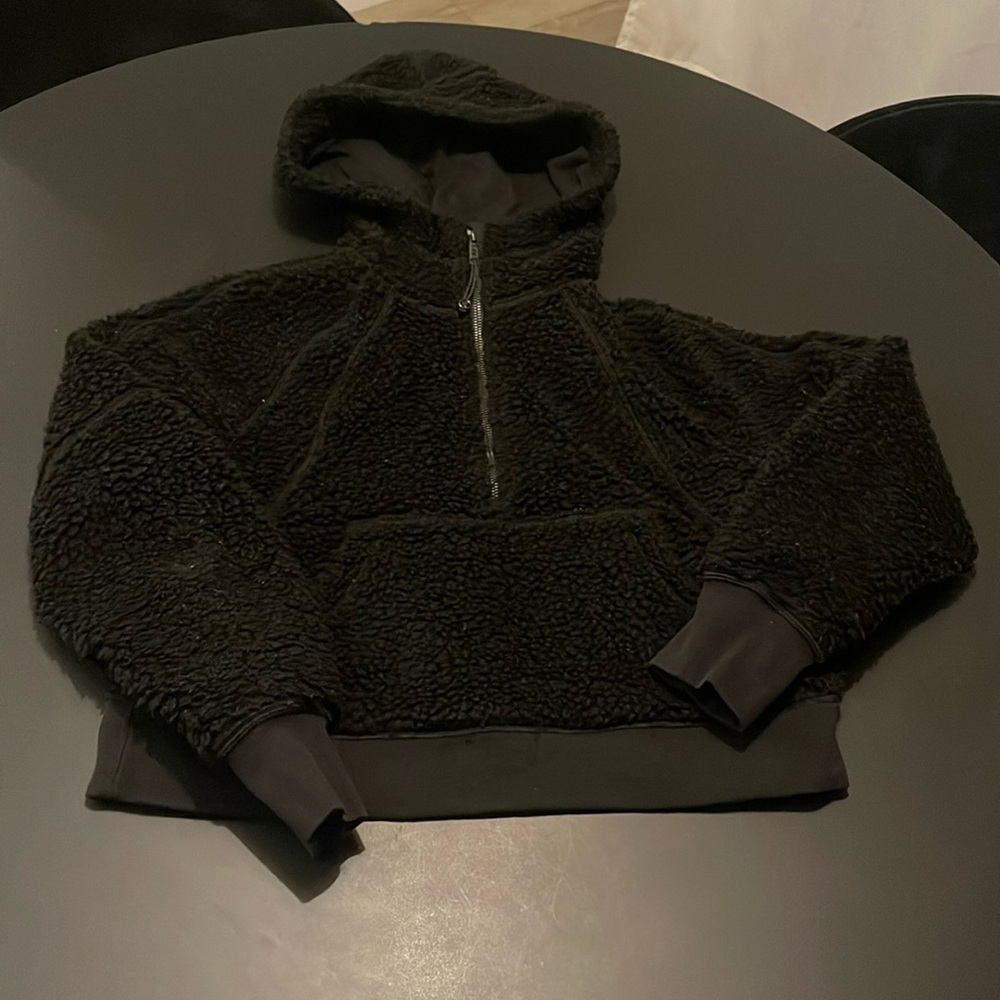 Lululemon Scuba Cropped Hoodie - Sherpa 1/2 Zip